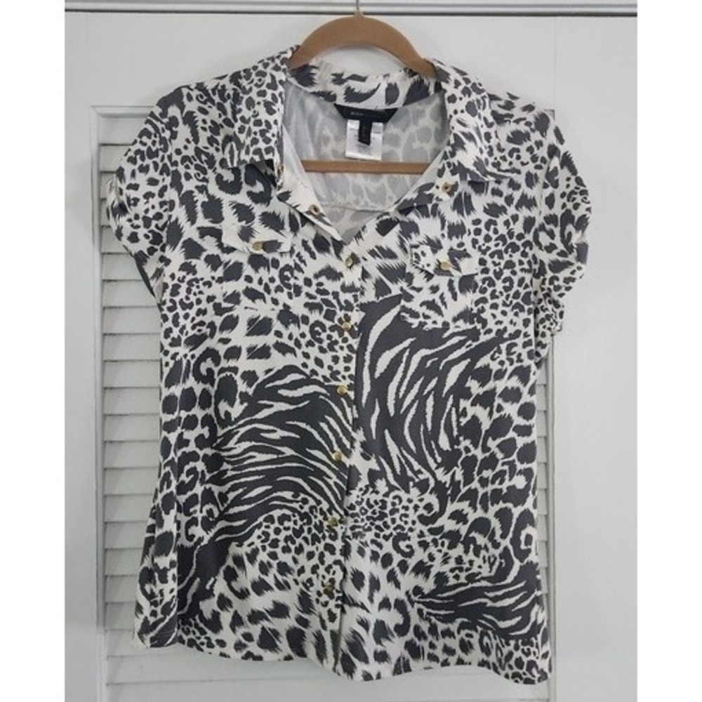 BCBG Animal Print Gold Snap Front Cap Sleeve Blouse Gray White Vtg Med Ruched